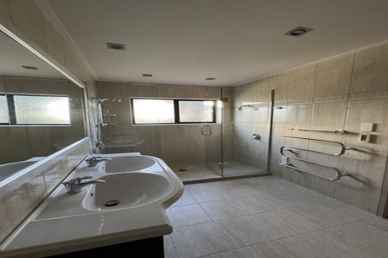 Photo of property in 16 Pounamu Place, Shelly Park, Auckland, 2014