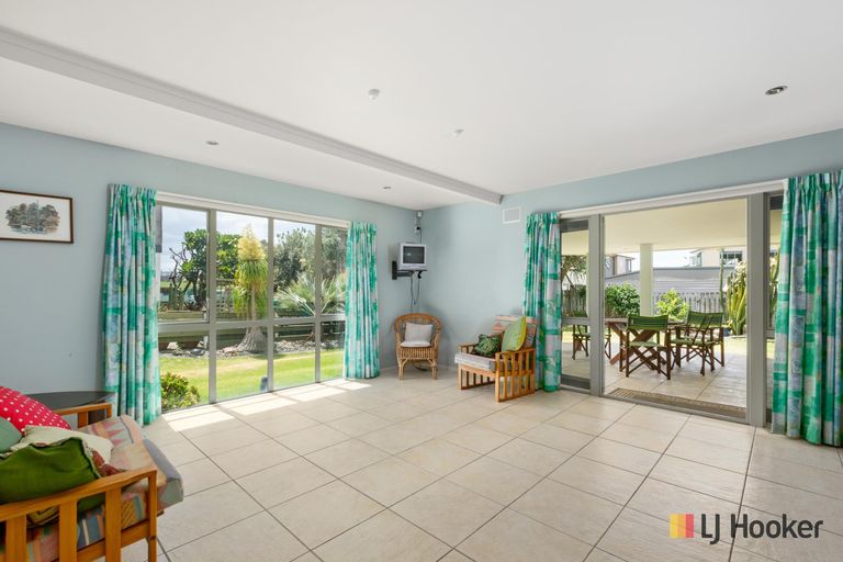 Photo of property in 221 Seaforth Road, Waihi Beach, 3611