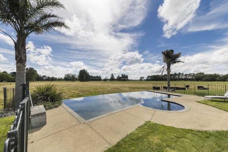Photo of property in 422 Kairanga Bunnythorpe Road, Bunnythorpe, Palmerston North, 4478