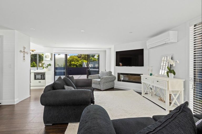 Photo of property in 1c Puriri Avenue, Orewa, 0931