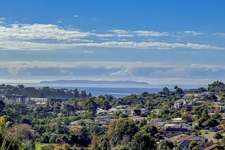 Photo of property in 83b Bayside Drive, Browns Bay, Auckland, 0630