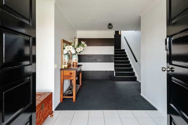 Photo of property in 62 Edendale Road, Somerville, Auckland, 2014