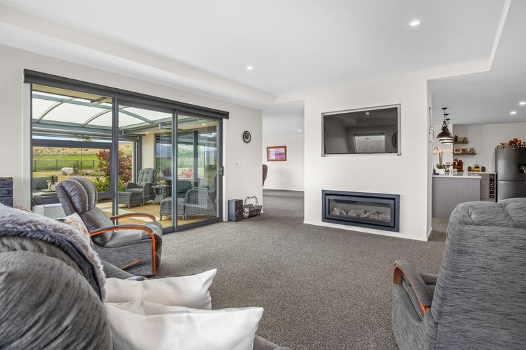 Photo of property in 57 Golden Road, Springvale, Alexandra, 9393