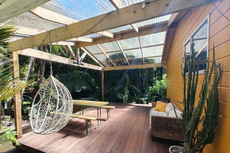 Photo of property in 26 Sylvan Valley Avenue, Titirangi, Auckland, 0604