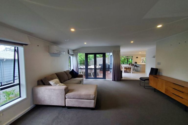 Photo of property in 2/26 Harley Road, Hauraki, Auckland, 0622