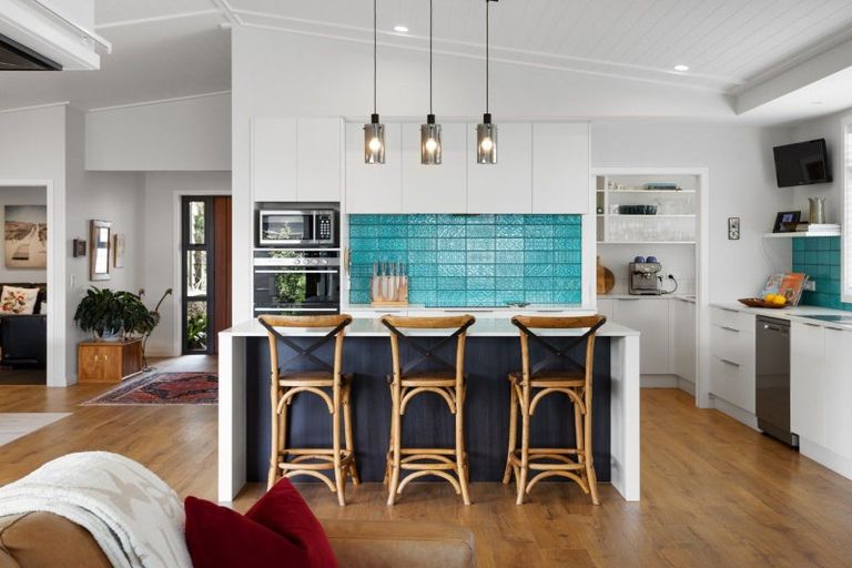 Photo of property in 1 Makura Drive, Papamoa Beach, Papamoa, 3118