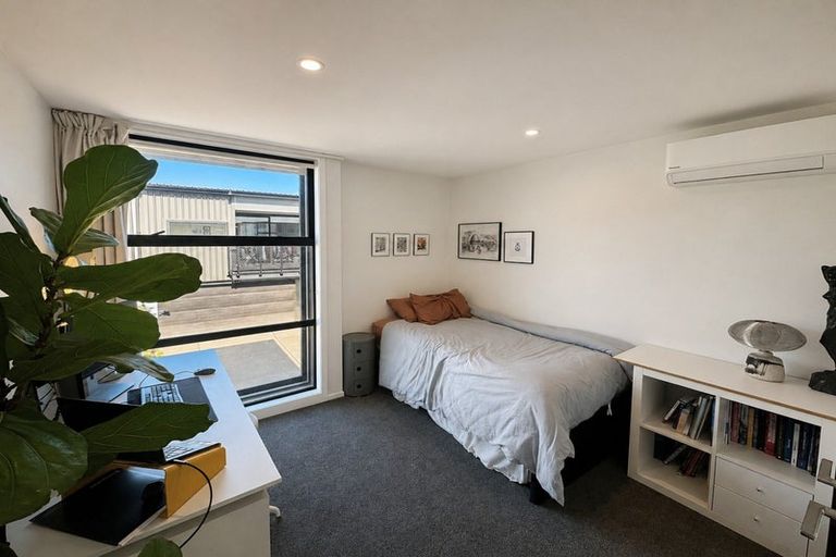 Photo of property in 10 Kaiwawao Lane, Hobsonville, Auckland, 0616