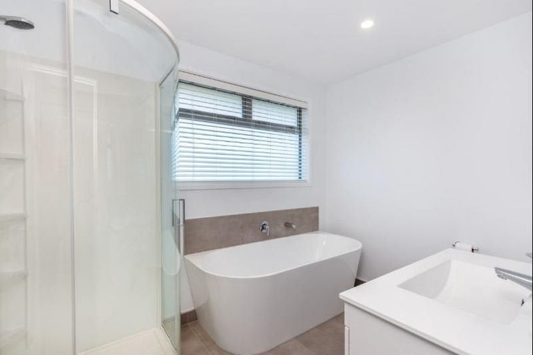 Photo of property in 8 Bastille Court, Rangatira Park, Taupo, 3330