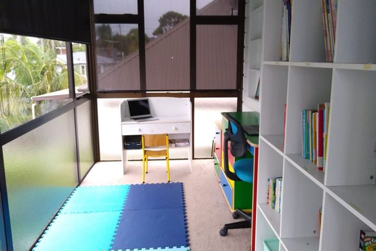 Photo of property in 30b Bleakhouse Road, Howick, Auckland, 2014