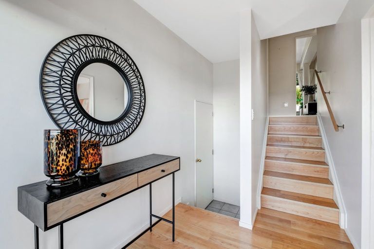 Photo of property in 148 Red Beach Road, Red Beach, 0932