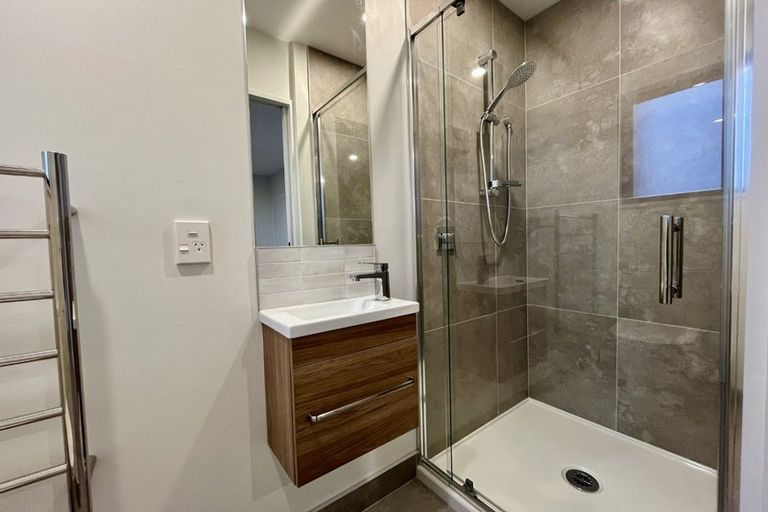 Photo of property in 2/11 Trist Place, Edgeware, Christchurch, 8013
