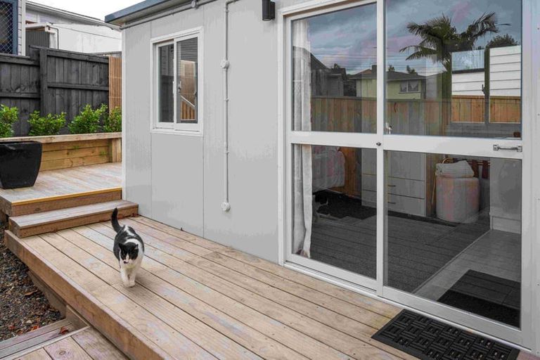 Photo of property in 1/39 Jaemont Avenue, Te Atatu South, Auckland, 0610