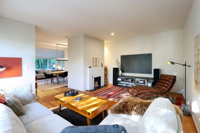 Photo of property in 70 Glen Road, The Glen, Dunedin, 9011