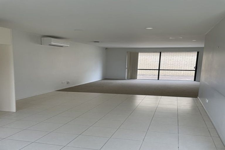 Photo of property in Albany Gardens, 23 Masons Road, Oteha, Auckland, 0632