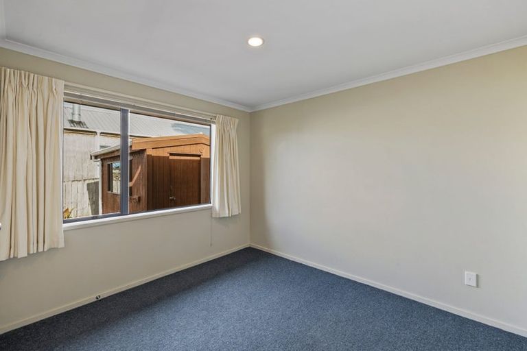 Photo of property in 6 Robinia Place, Snells Beach, 0920