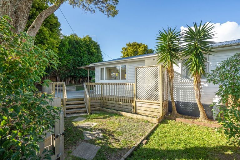 Photo of property in 2/1a Becroft Drive, Forrest Hill, Auckland, 0620
