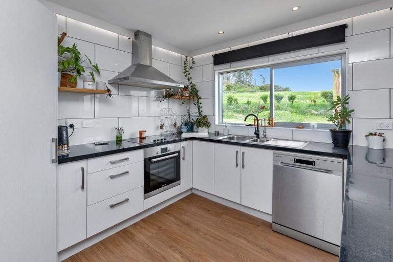 Photo of property in 93 Palmer Road, Waipu, 0582