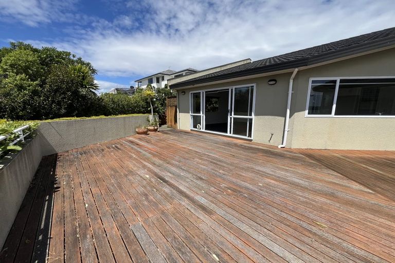 Photo of property in 34 Molyneux Close, Whitby, Porirua, 5024