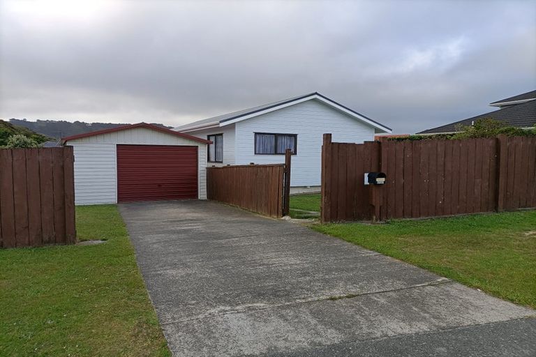 Photo of property in 305 Maungaraki Road, Maungaraki, Lower Hutt, 5010