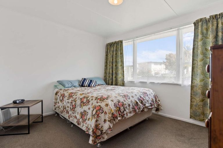 Photo of property in 8 Compton Street, Fenton Park, Rotorua, 3010