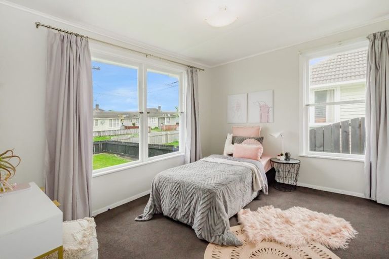 Photo of property in 5 Maire Street, Otaki, 5512
