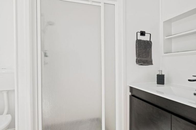 Photo of property in 22 Maunganui Road, Mount Maunganui, 3116