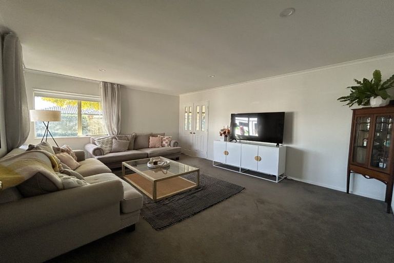 Photo of property in 10 Maahutaupeke Place, St Andrews, Hamilton, 3200