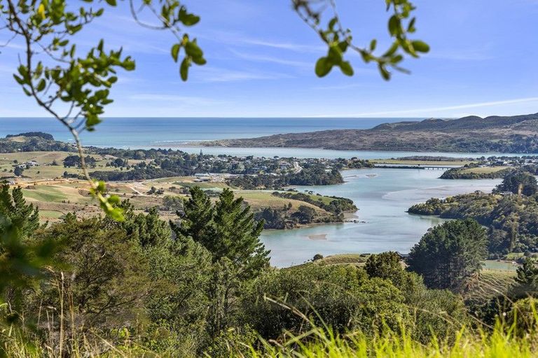 Photo of property in 11 Somerset Lane, Raglan, 3295