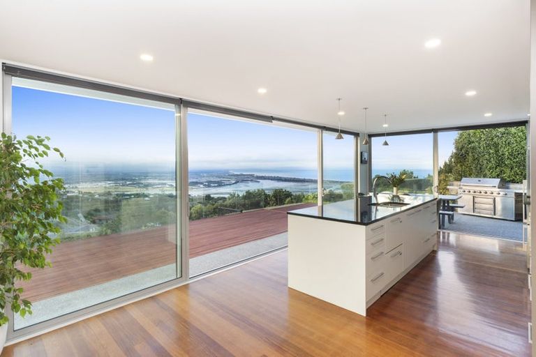 Photo of property in 5 Peregrine Close, Mount Pleasant, Christchurch, 8081