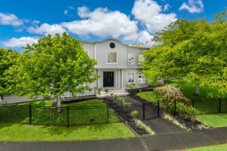 Photo of property in 12 Bushlands Park Drive, Albany, Auckland, 0632