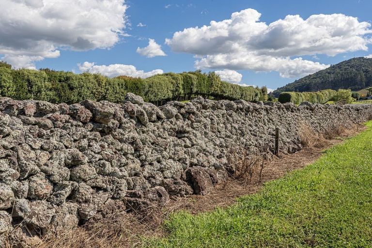 Photo of property in 5 Grand Hills Lane, Maunu, 0179