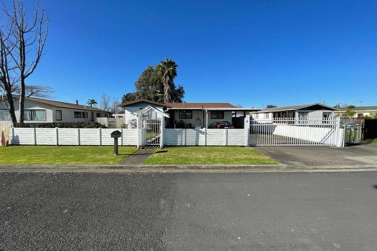 Photo of property in 4 Le Havre Place, Takanini, 2112