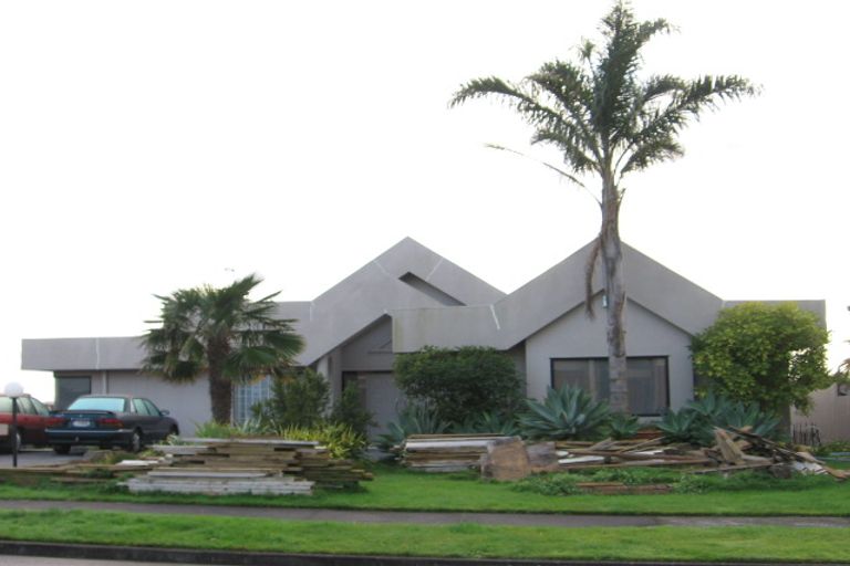 Photo of property in 24 Tralee Terrace, Dannemora, Auckland, 2016