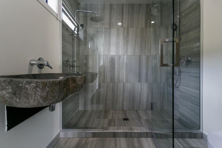 Photo of property in 19 Parawera Drive, Acacia Bay, Taupo, 3330