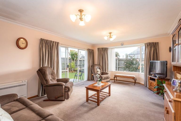 Photo of property in 41a Sawyers Arms Road, Northcote, Christchurch, 8052