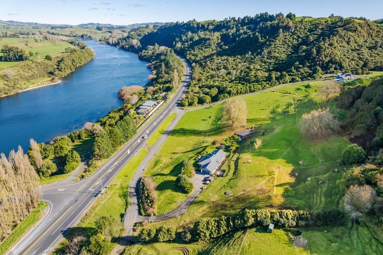Photo of property in 1683b Tirau Road, Karapiro, Tirau, 3484