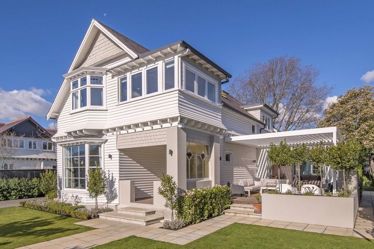 Photo of property in 102 Heaton Street, Merivale, Christchurch, 8052