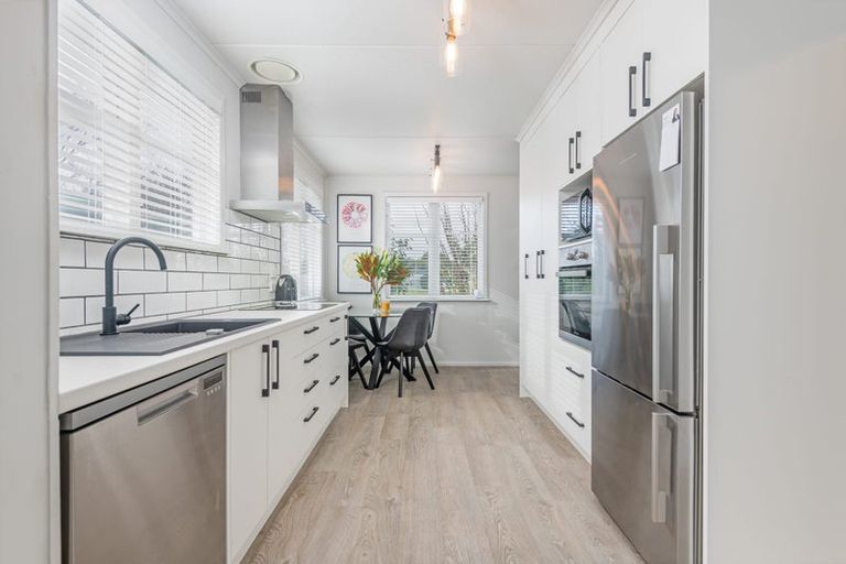 Photo of property in 35 Church Street, Awapuni, Palmerston North, 4412