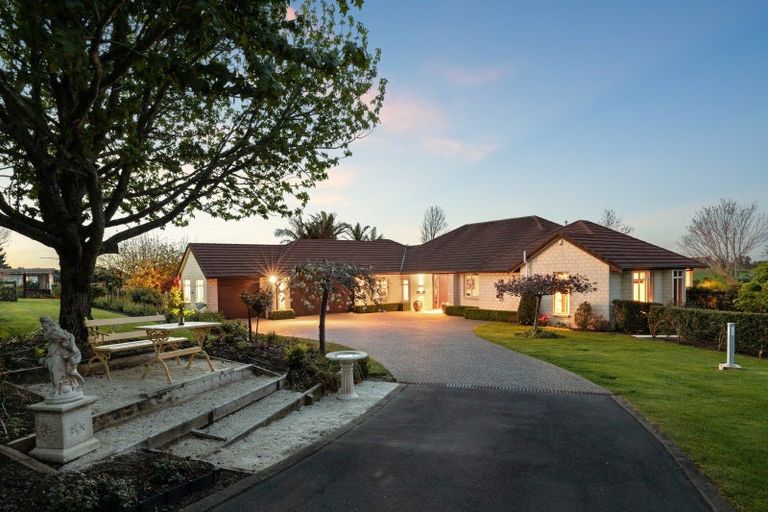 Photo of property in 21 Grace James Road, Pukekohe, 2120