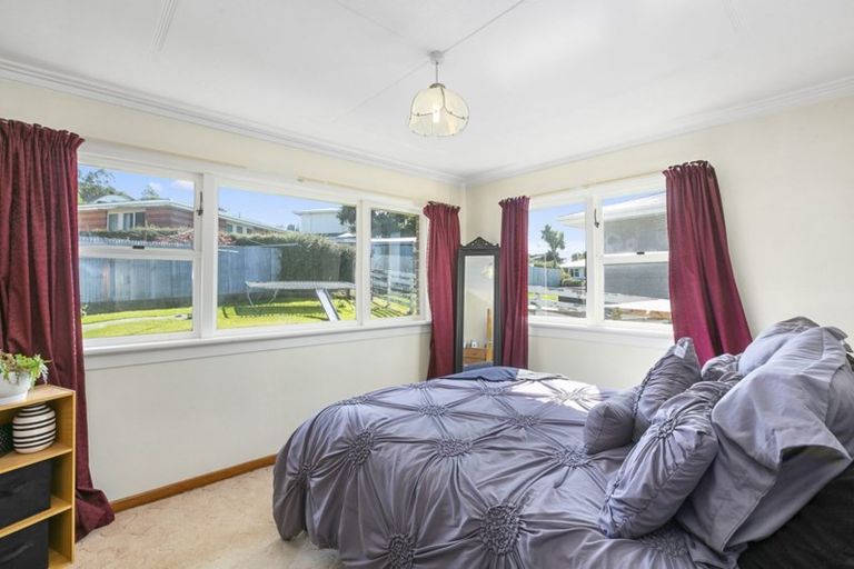Photo of property in 2 Stephen Street, Halfway Bush, Dunedin, 9010
