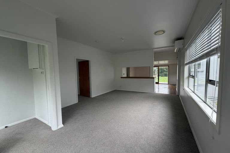 Photo of property in 27 Paremata Crescent, Paremata, Porirua, 5024