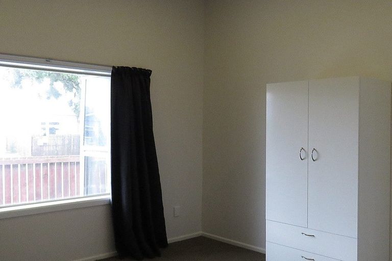Photo of property in 2/33 Radley Street, Woolston, Christchurch, 8023