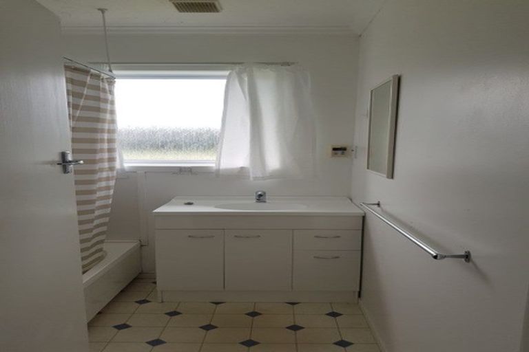 Photo of property in 1 Ward Street, Waverley, Invercargill, 9810