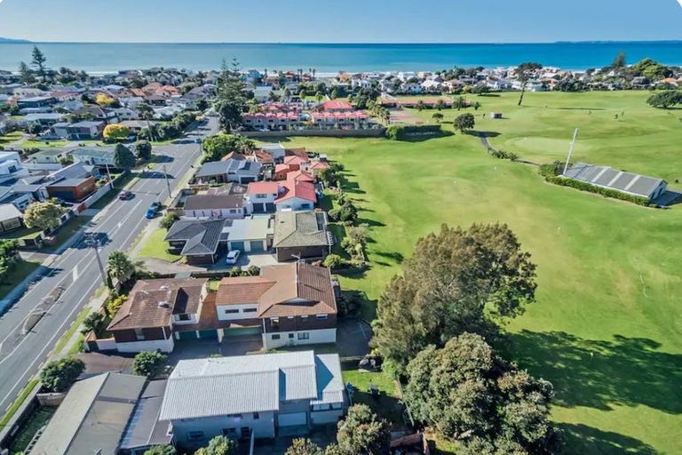 Photo of property in 44 Golf Road, Mount Maunganui, 3116