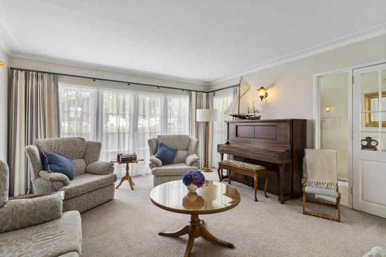 Photo of property in 85 Glenmore Road, Sunnyhills, Auckland, 2010