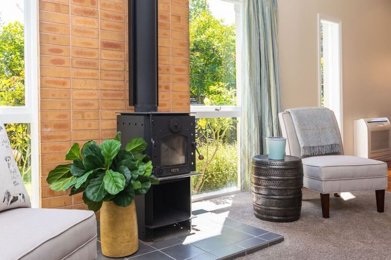 Photo of property in 113 Totara Street, Riccarton, Christchurch, 8041