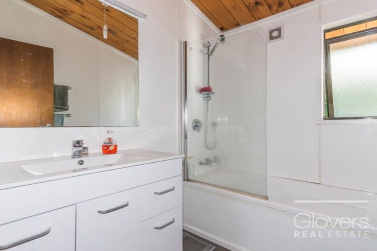 Photo of property in 1/2 Malam Street, Glen Eden, Auckland, 0602