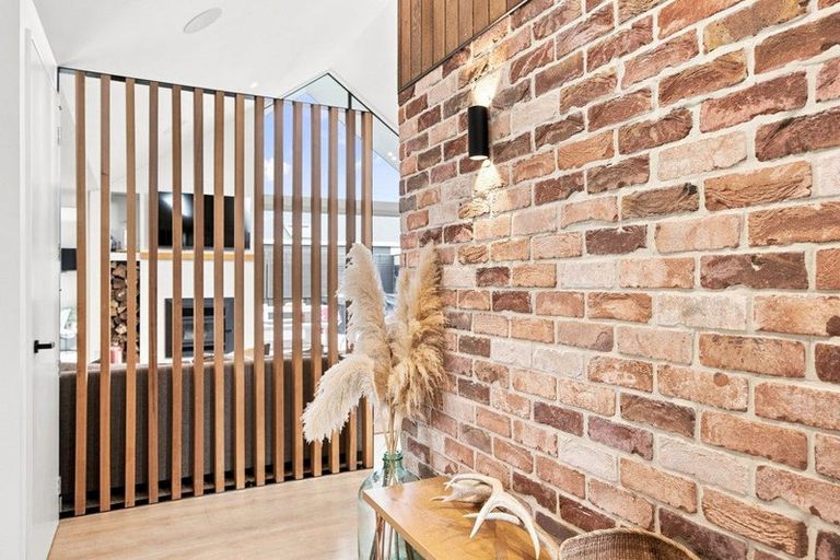 Photo of property in 225 Springfield Road, St Albans, Christchurch, 8014