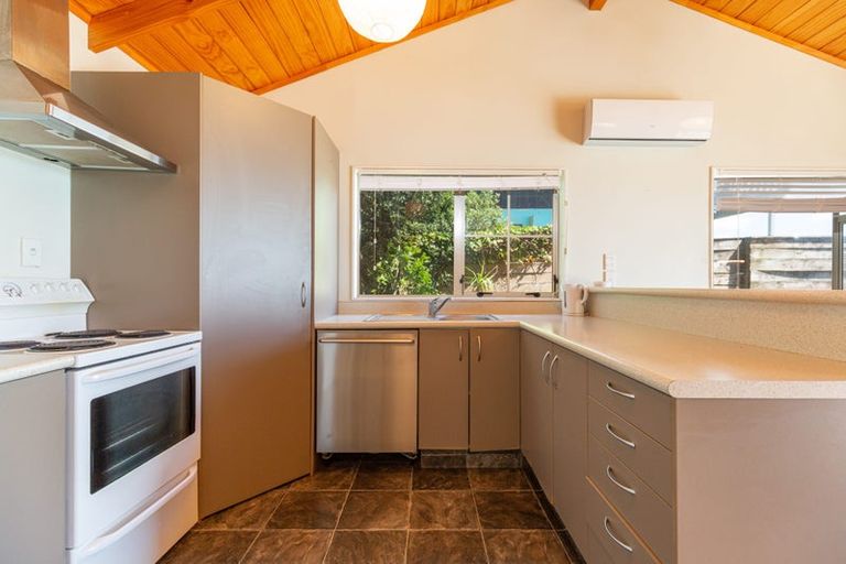 Photo of property in 279 Pukehina Parade, Pukehina, Te Puke, 3189