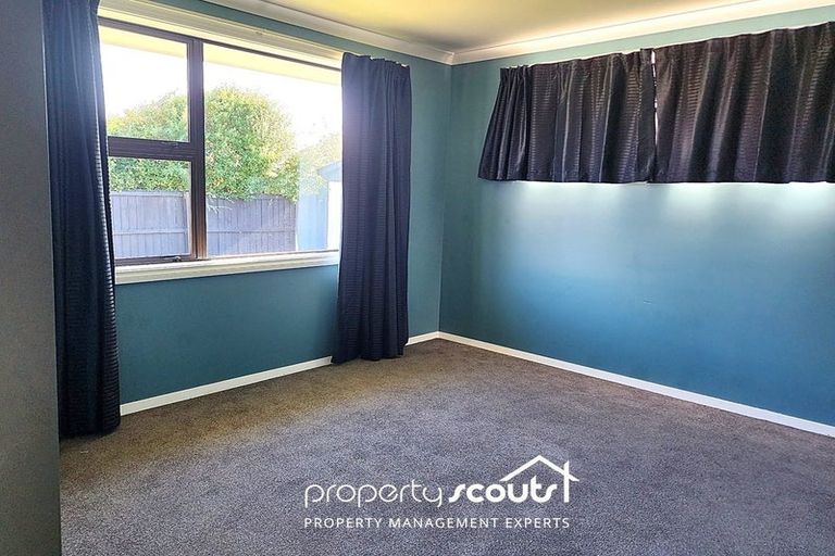 Photo of property in 87 Farquhars Road, Redwood, Christchurch, 8051